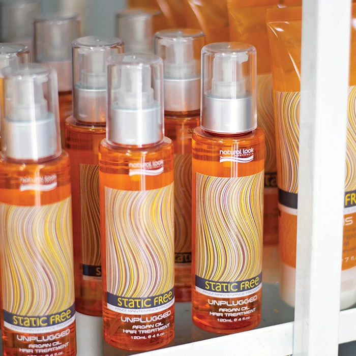 Natural Look Static Free Frizz Unplugged Argan Oil Hair Treatment 120ml 2 Natural Look Static Free Frizz Unplugged Argan Oil Hair Treatment 120ml - Image 2